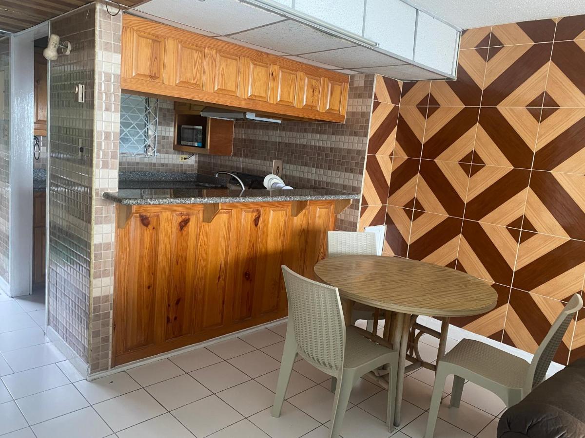 Deluxe Montego Bay Club Studio & Suites エクステリア 写真