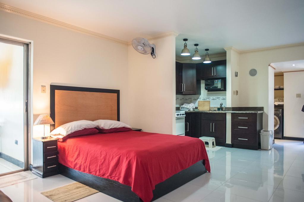 Deluxe Montego Bay Club Studio & Suites エクステリア 写真
