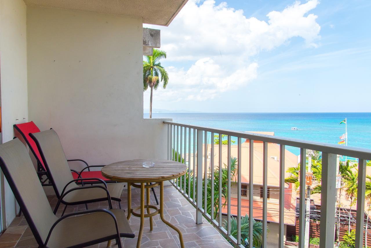 Deluxe Montego Bay Club Studio & Suites エクステリア 写真