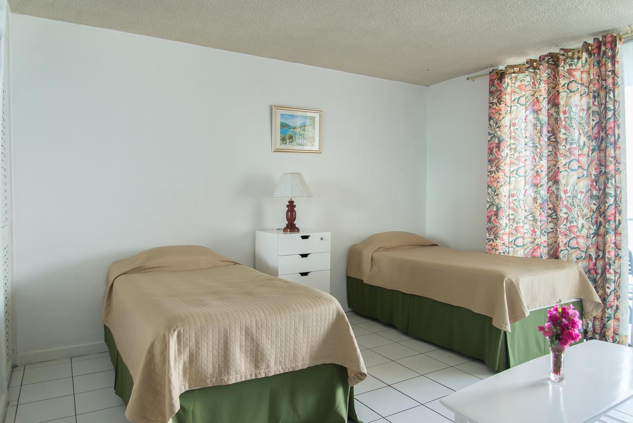 Deluxe Montego Bay Club Studio & Suites エクステリア 写真