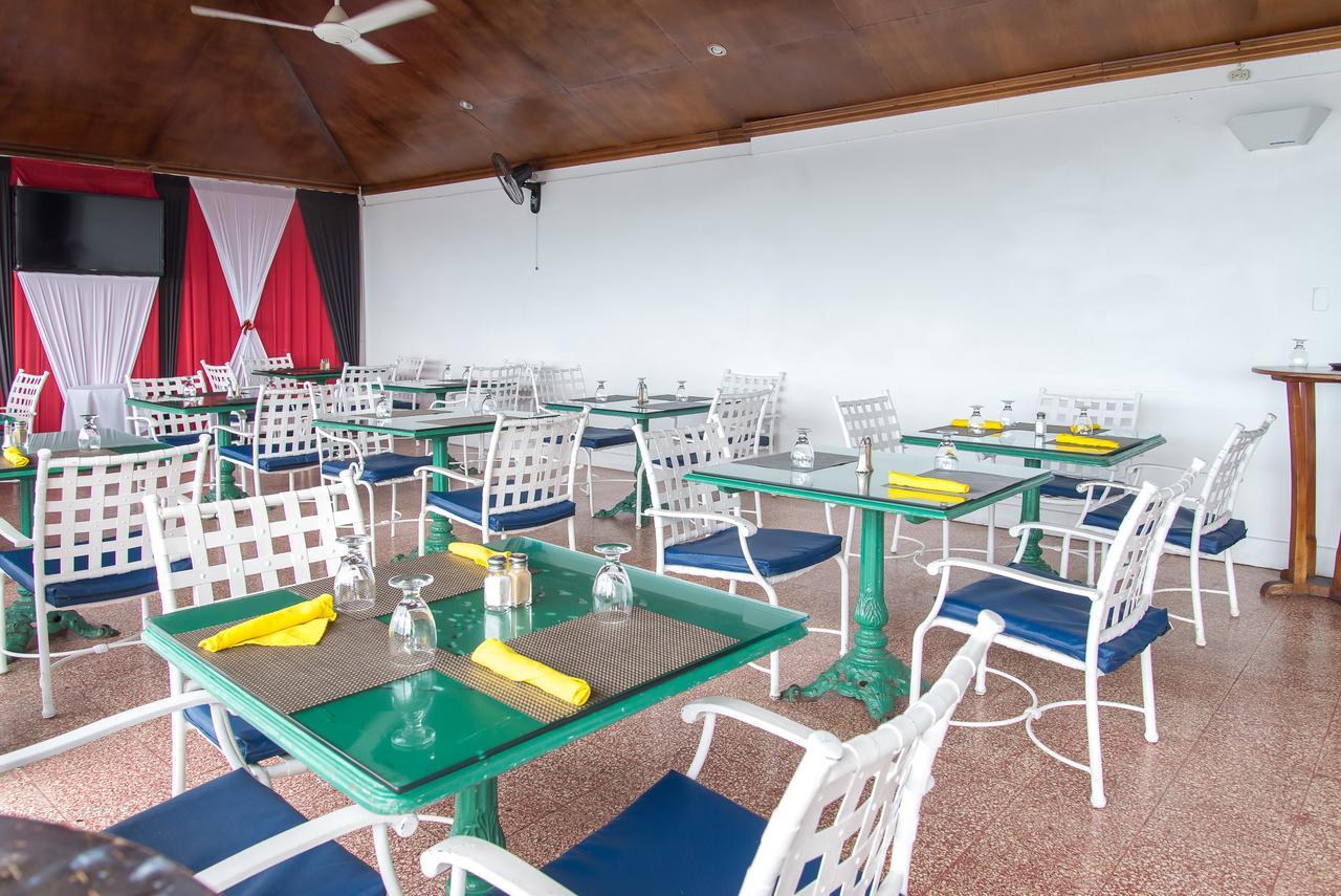 Deluxe Montego Bay Club Studio & Suites エクステリア 写真