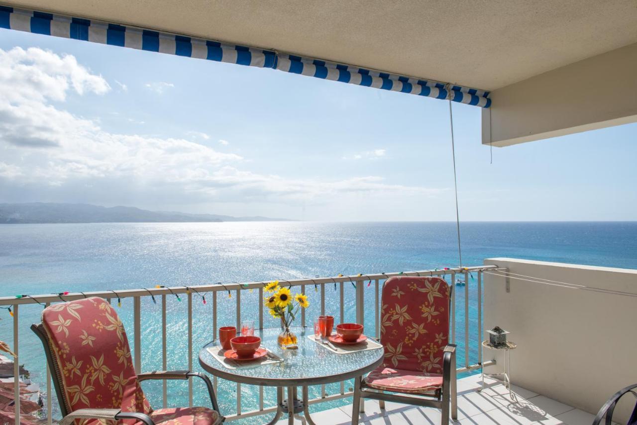 Deluxe Montego Bay Club Studio & Suites エクステリア 写真