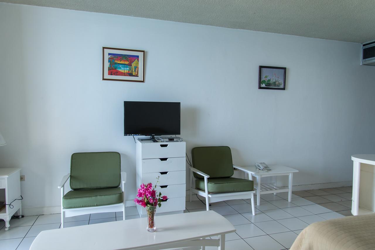 Deluxe Montego Bay Club Studio & Suites エクステリア 写真